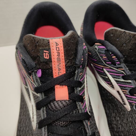 Brooks Adrenaline GTS 19 Running Shoes - Picture 12 of 13
